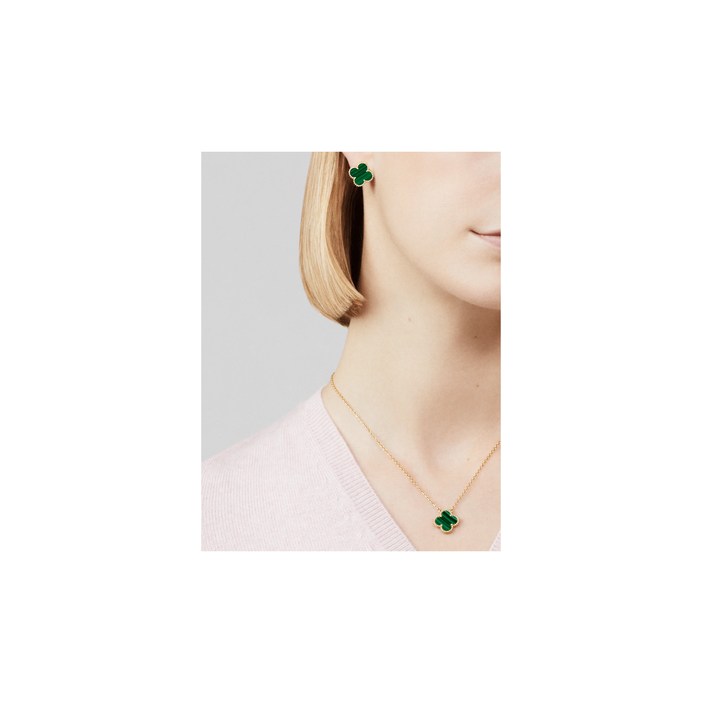 Vintage Alhambra earrings Yellow gold, Malachite